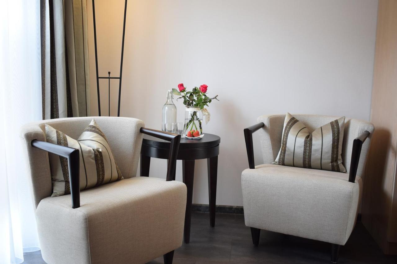 Castell Hotel & Restaurant Лайнсвайлер Екстериор снимка