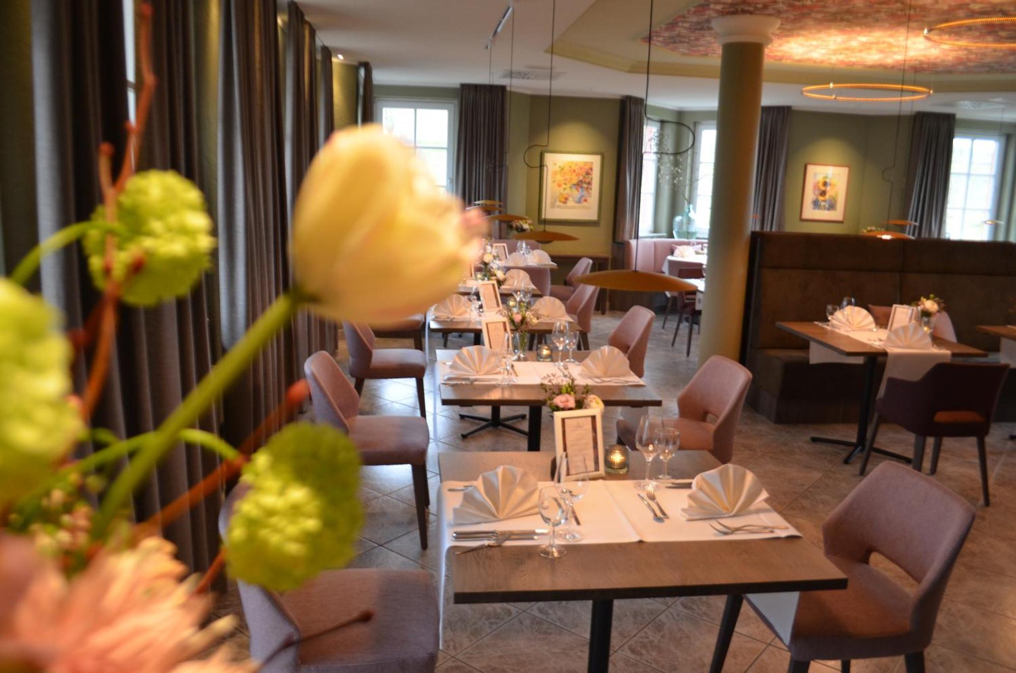 Castell Hotel & Restaurant Лайнсвайлер Екстериор снимка